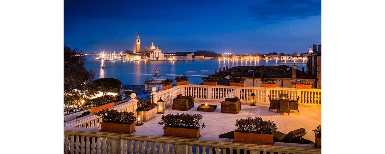 Baglioni_Hotel_Luna_San_Giorgio_Terrace_night_10112022.png