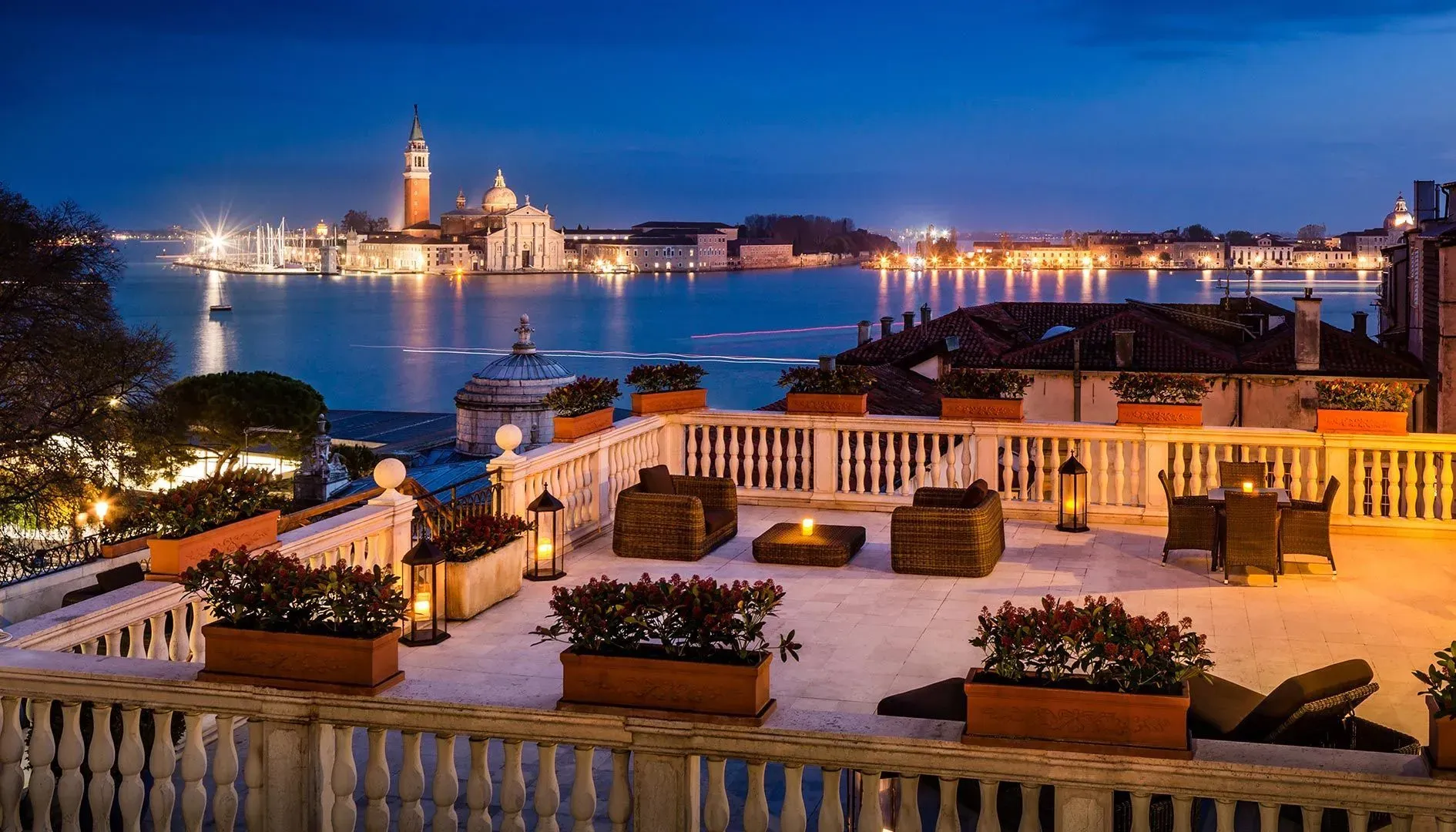venice-san-giorgio-terrace-Palace-resorts_57a3bbc01b.webp